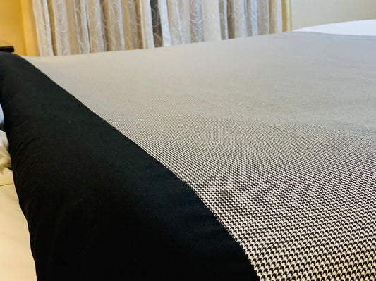 VACACOVÉT™ - color: Houndstooth / Black