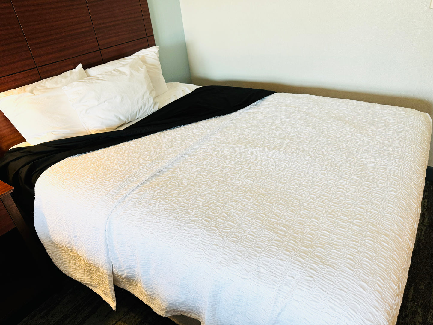 VACACOVÉT™ Hotel Bedding Solution